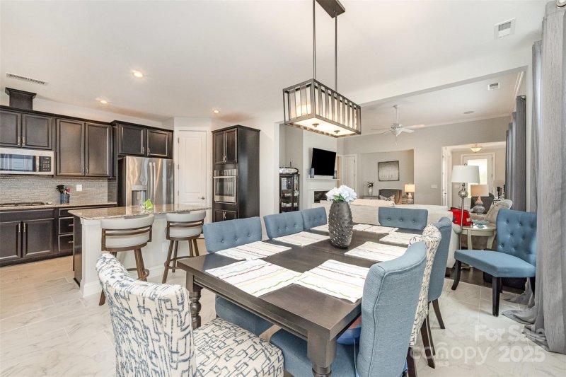 7025 Overjoyed Crossing