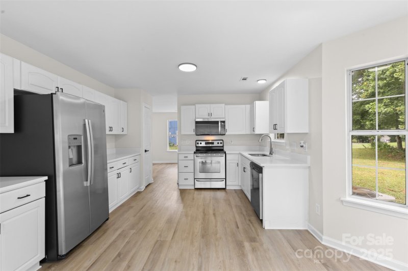 Property image 5 at 6907 Spandril Lane, Charlotte, NC 28215