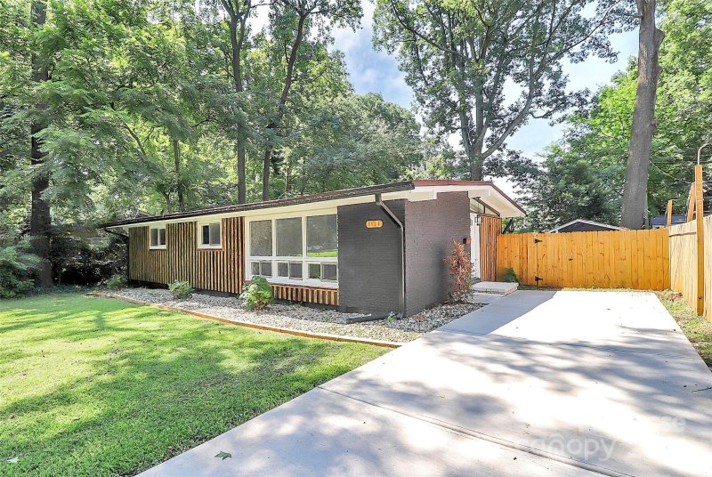 Property image 2 at 5426 Milford Road, Charlotte, NC 28210