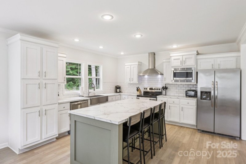 Property image 3 of 125 Ashford Drive in Holly Ridge, Olin, NC 28660