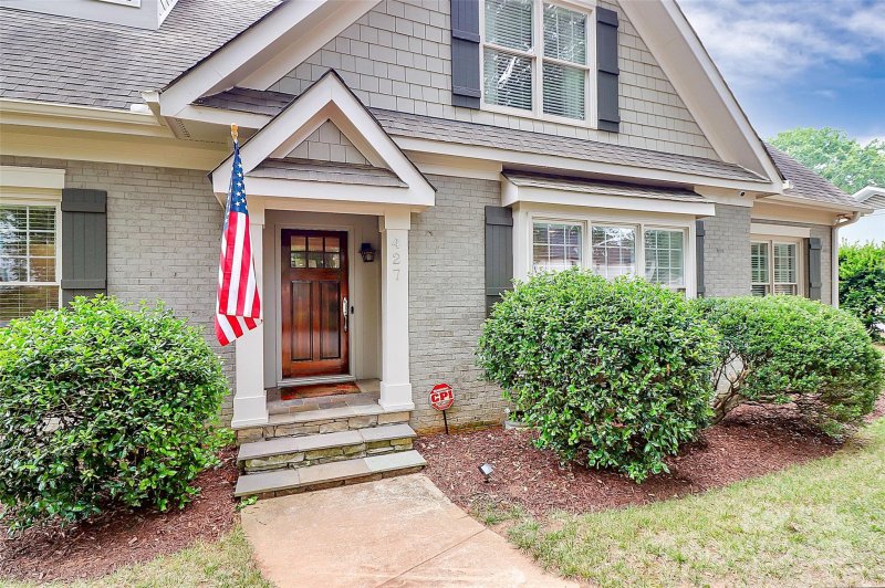 Property image 5 of 427 Lansdowne Road in Lansdowne, Charlotte, NC 28270