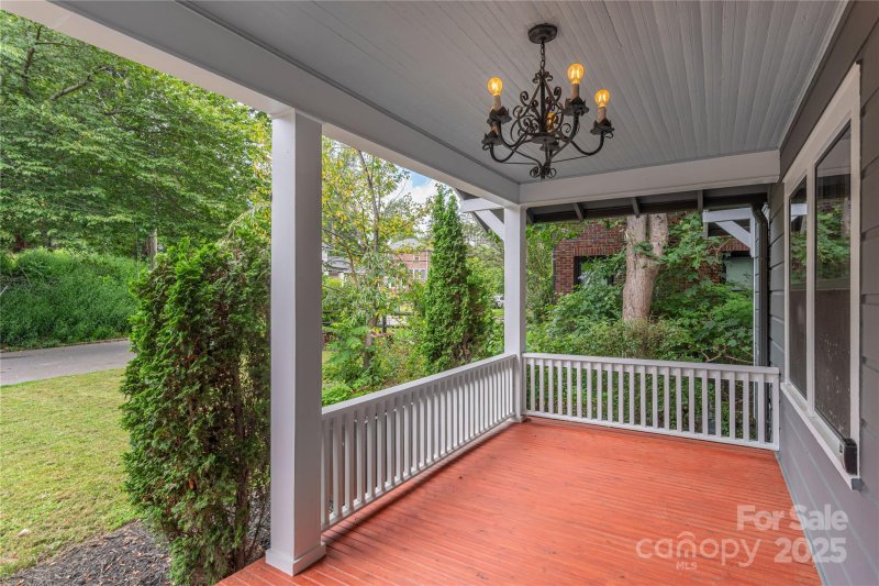 Property image 3 at 59 Linden Avenue, Asheville, NC 28801