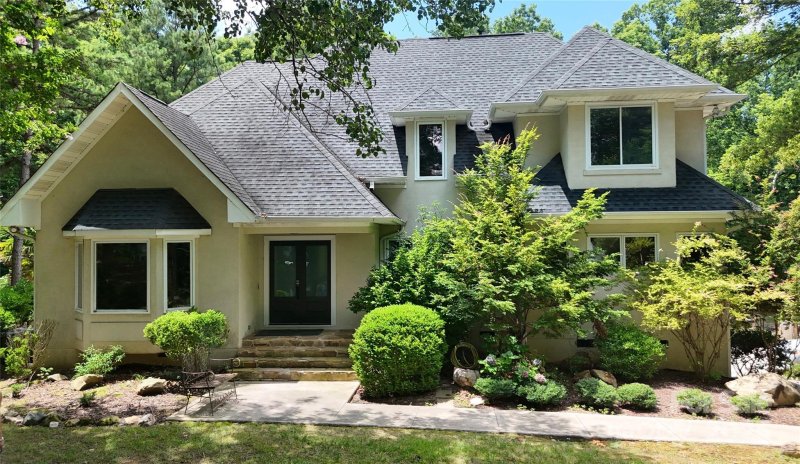 Property image 2 of 1802 Walden Pond Lane in Walden Pond, Waxhaw, NC 28173