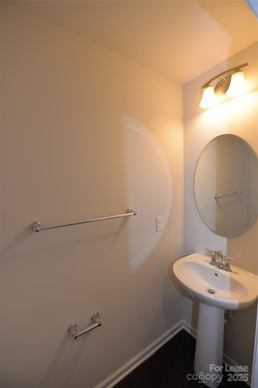 Property image 4 of 2829 Sand Cove Court in Mariners Pointe at Smithstone, Denver, NC 28037