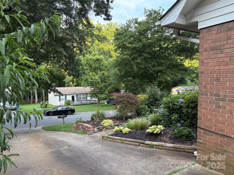 Property image 4 at 10428 Landon Street, Charlotte, NC 28215