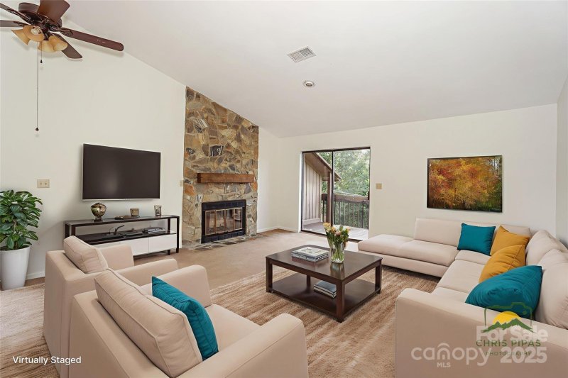 Property image 4 at 821 Mallard Head Lane, Mooresville, NC 28117