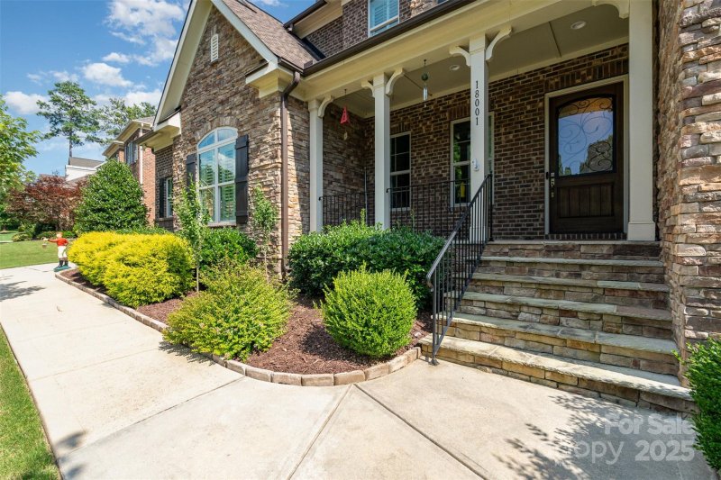 Property image 3 at 18001 Pawleys Plantation Lane, Charlotte, NC 28278