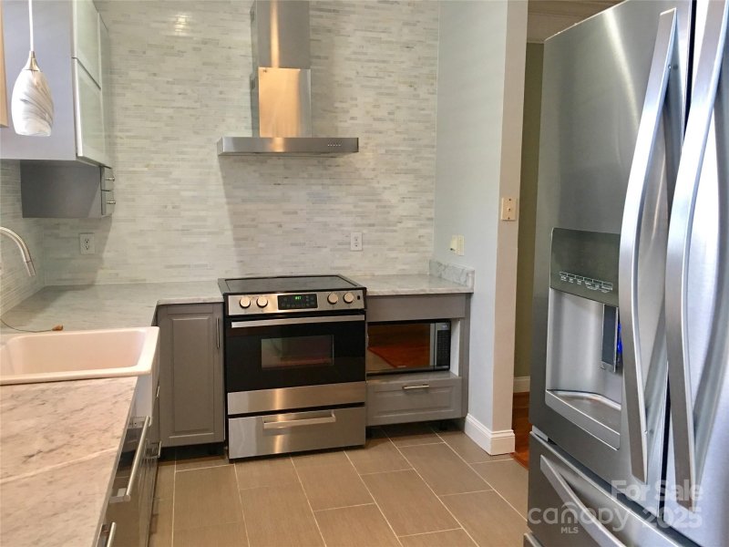 Property image 5 at 14231 Richmond Park Avenue, Charlotte, NC 28277