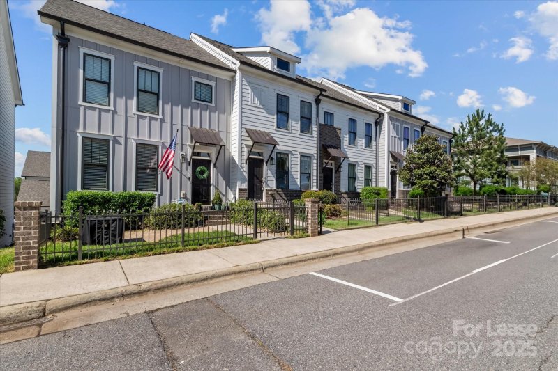 Property image 3 at 133 Capital Avenue, Mooresville, NC 28117