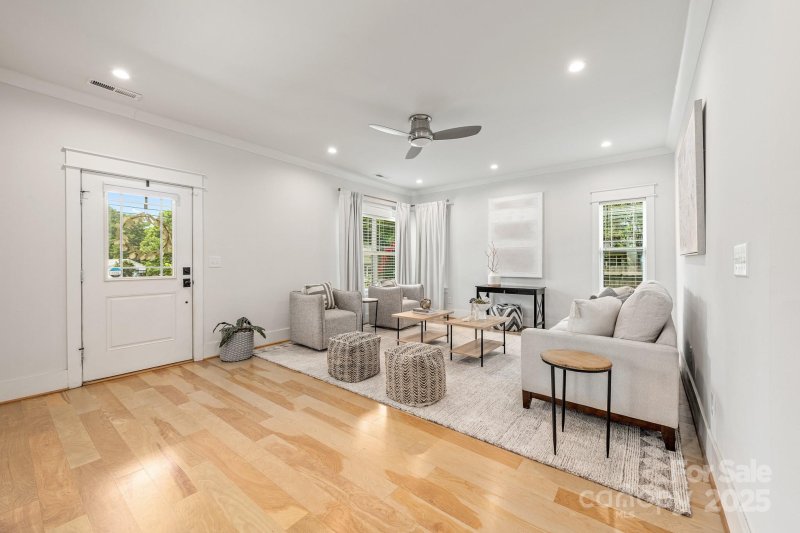 Property image 5 at 5305 Tarrywood Lane, Charlotte, NC 28205