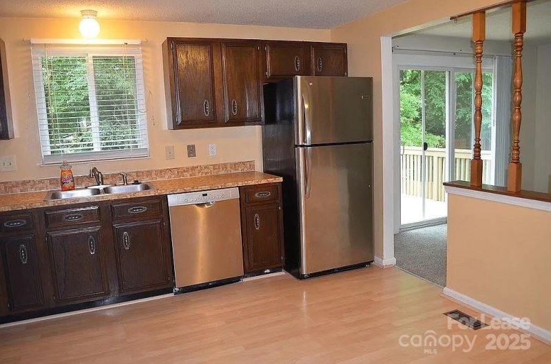 Property image 4 of 634 Sweetgum Lane in Waverly Hall, Charlotte, NC 28211