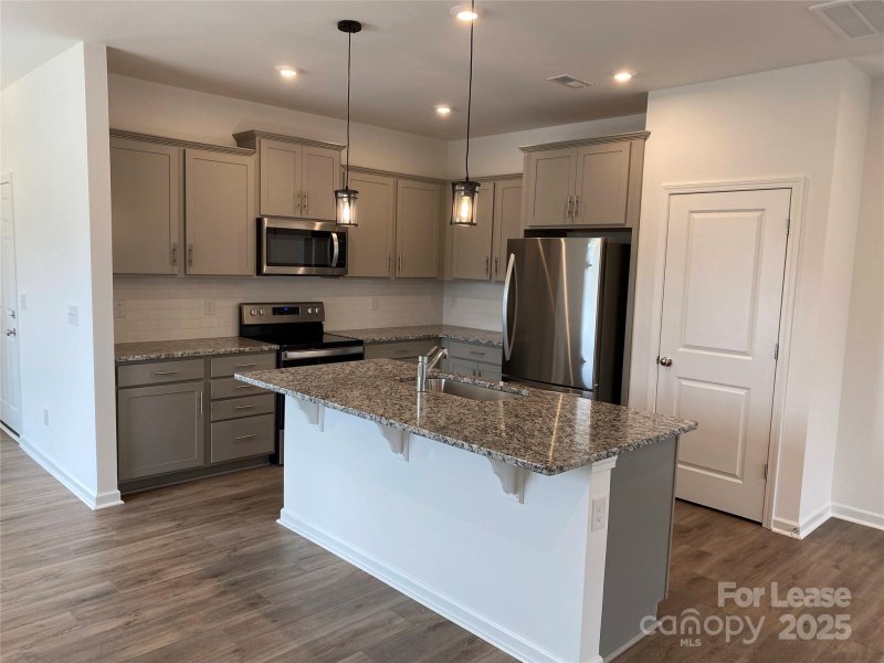 Property image 4 of 10117 Guardian Drive in Pringle Towns, Charlotte, NC 28273