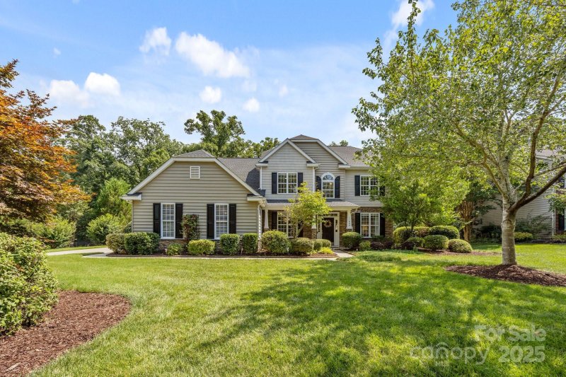 11023 King George Lane