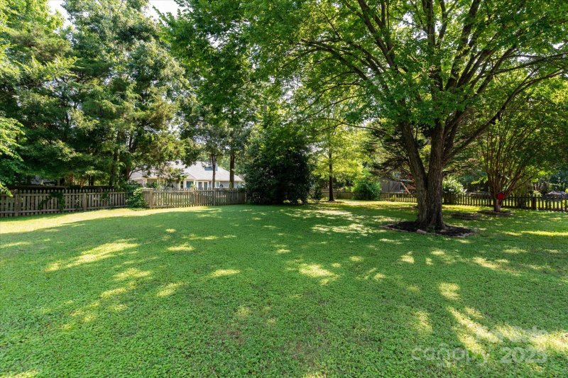 Property image 3 of 13617 Merton Woods Lane in Yorkshire, Charlotte, NC 28273