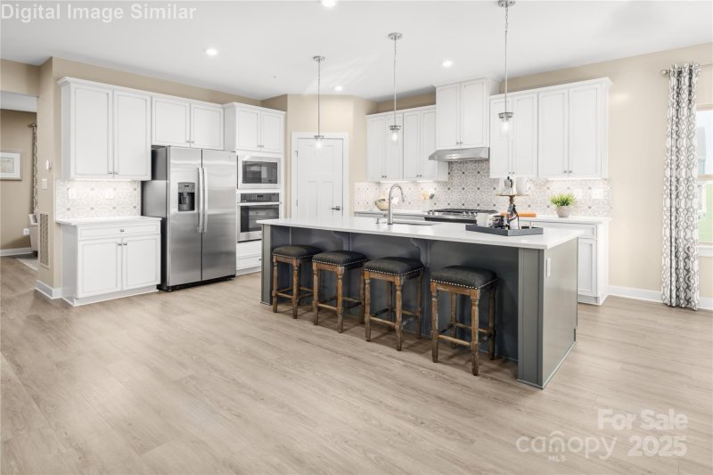 Property image 3 of 2028 Lenwood Court in Villages Of Denver, Denver, NC 28037