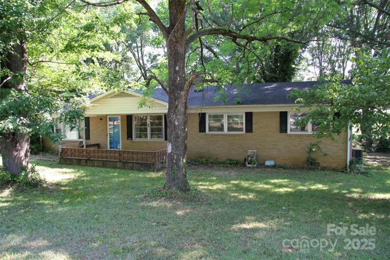 1619 Drywood Circle