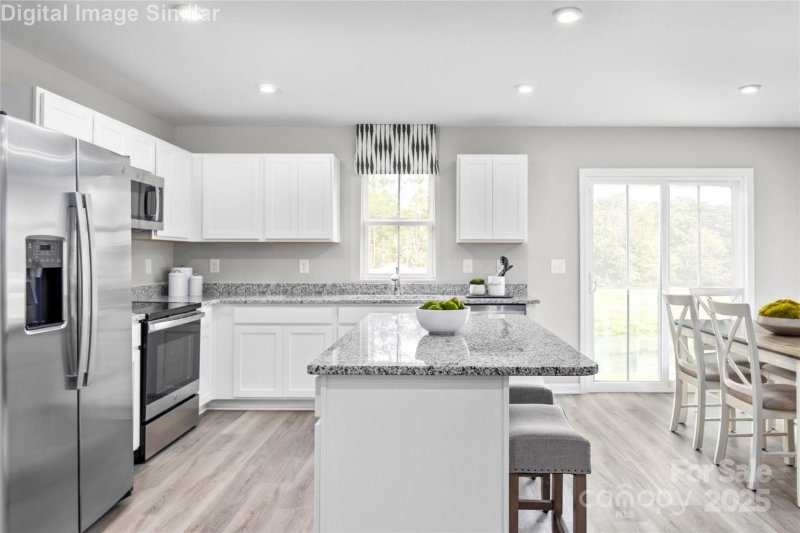 Property image 3 at 1523 39th Avenue Loop, Hickory, NC 28601