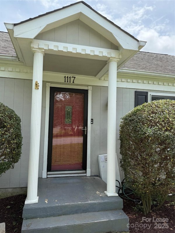 Property image 2 at 1117 13th Avenue, Hickory, NC 28601