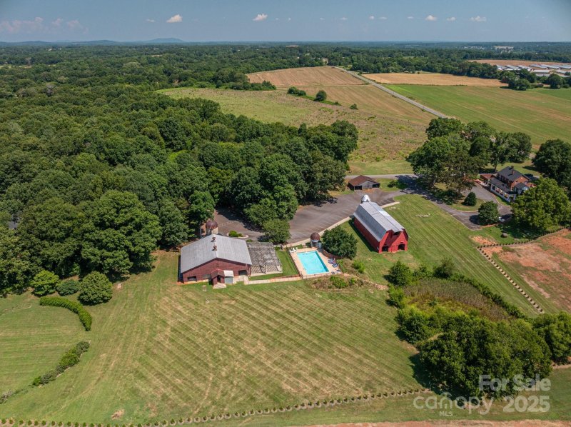 Property image 4 at 2082 Upper Meadow Road, Lincolnton, NC 28092