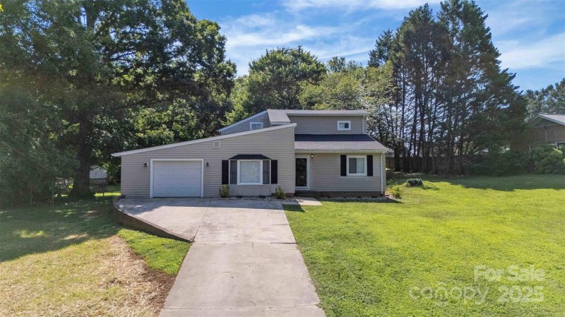 Property image 2 at 108 Hillsboro Road, Taylorsville, NC 28681