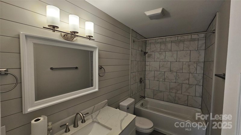 Property image 4 at 906 E Catawba Street, Belmont, NC 28012