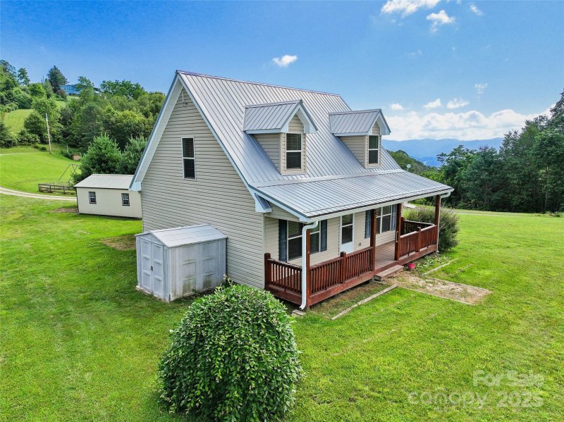 Property image 3 at 715 Windswept Ridge Road, Canton, NC 28716