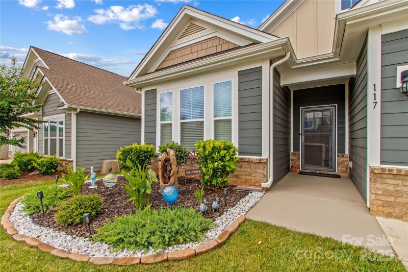 Property image 3 of 117 Cup Chase Drive in Meadows at Coddle Creek, Mooresville, NC 28115