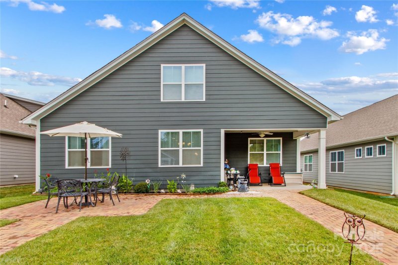 Property image 5 of 117 Cup Chase Drive in Meadows at Coddle Creek, Mooresville, NC 28115