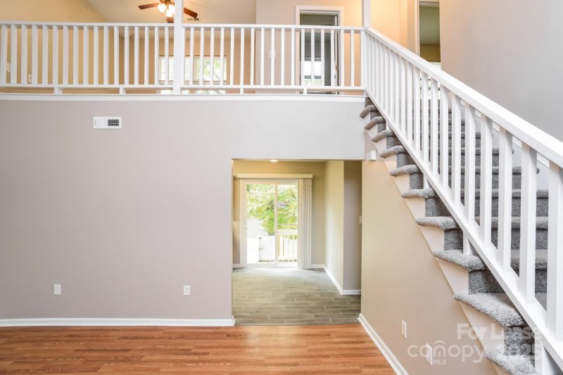 Property image 3 at 9601 Farmridge Lane, Matthews, NC 28105