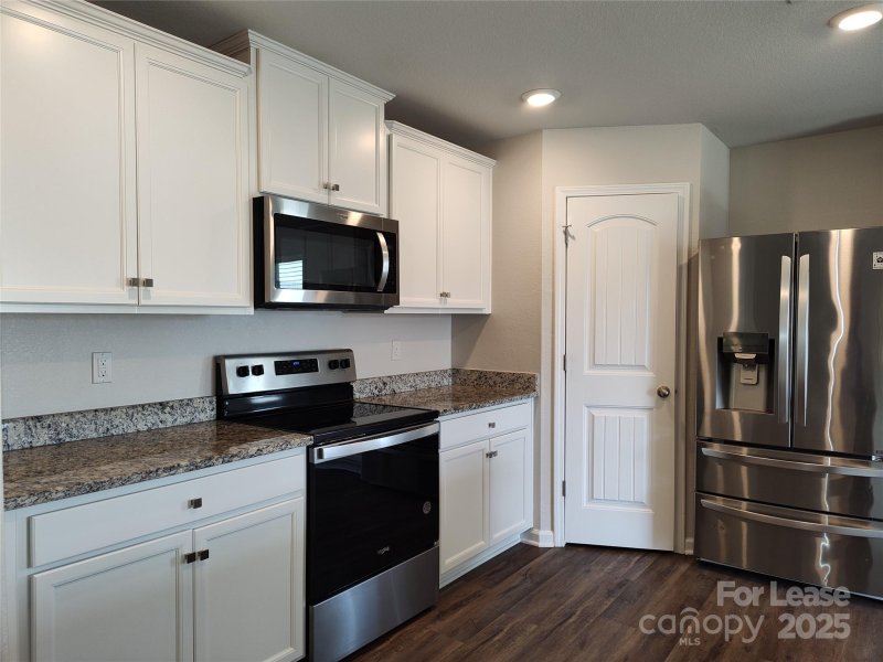 Property image 3 at 9220 Creedmore Hills Drive, Charlotte, NC 28214