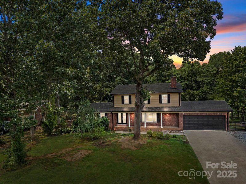 Property image 2 at 1530 Oakridge Drive, Salisbury, NC 28146