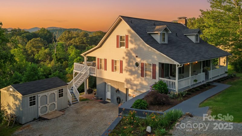 Property image 3 of 150 Lauren Lane in Dogwood, Franklin, NC 28734