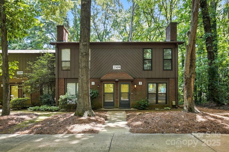 Property image 4 at 2509 Kilborne Drive, Charlotte, NC 28205
