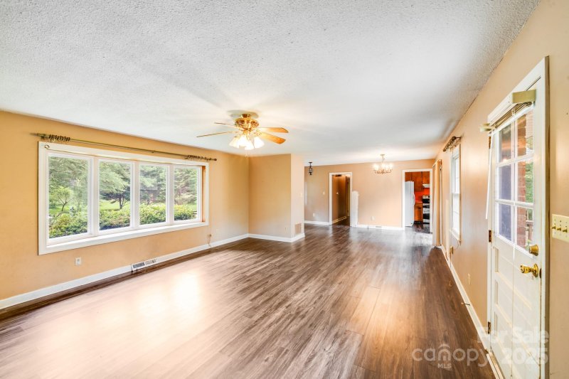 Property image 4 of 1716 Sue Street in Pinedell, Monroe, NC 28110