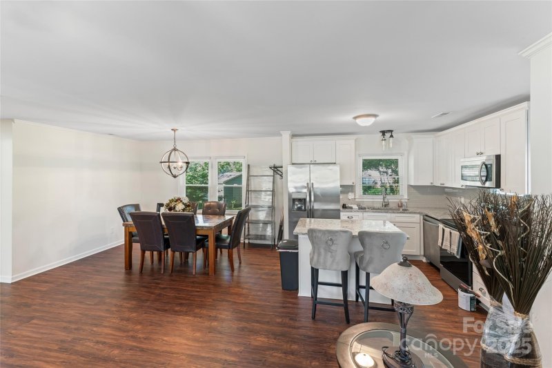 Property image 3 of 1505 Northwoods Drive in Northwoods, Kings Mountain, NC 28086