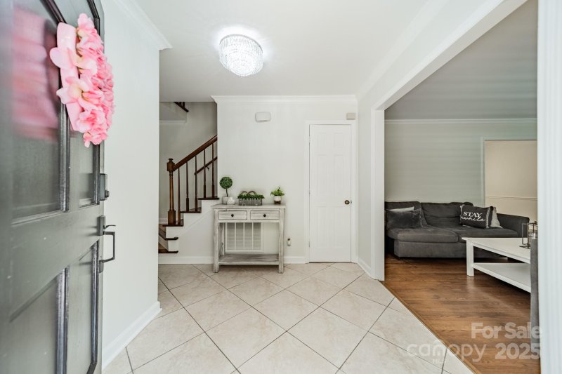 Property image 5 of 7309 Leesburg Road in Ravenwood, Charlotte, NC 28215