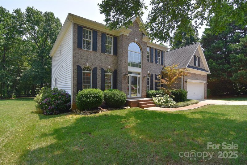 Property image 2 at 7006 Olde Sycamore Drive, Mint Hill, NC 28227