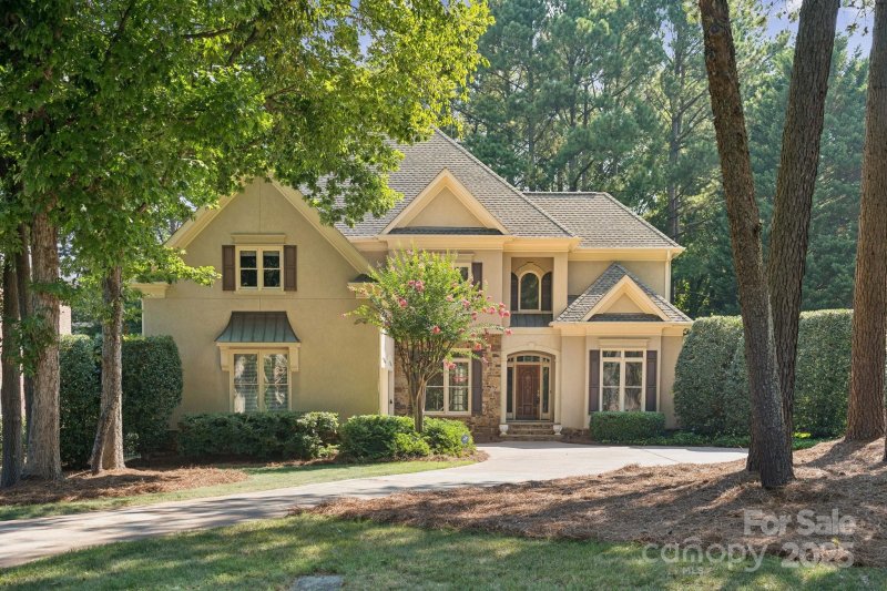 Property image 2 at 18802 Pentwater Court, Cornelius, NC 28031