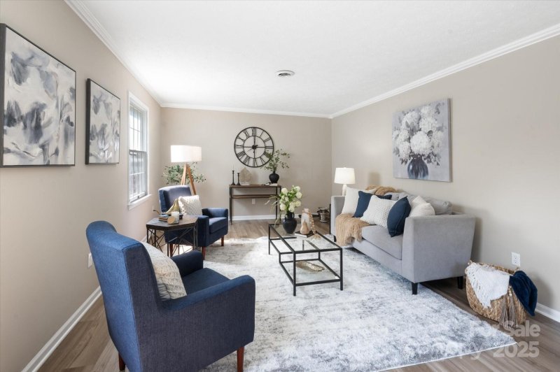 Property image 3 of 1409 Kensington Road in Kensington Court, Hendersonville, NC 28791