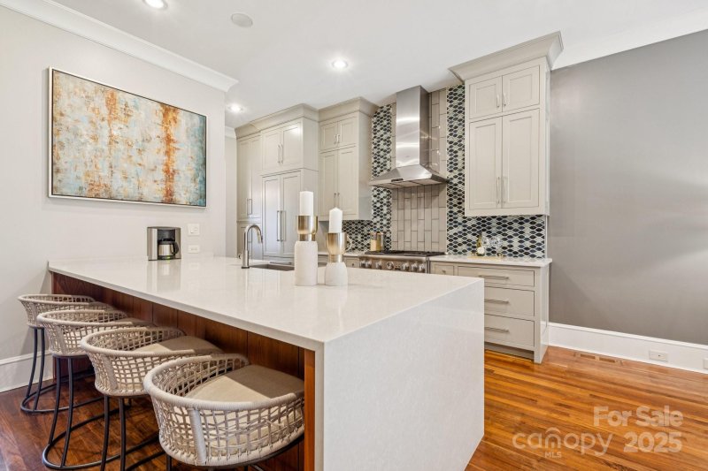 Property image 4 at 1655 Scotland Avenue, Charlotte, NC 28207