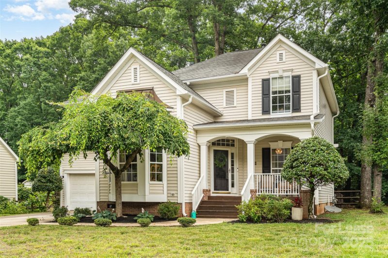 8256 Chatham Oaks Drive