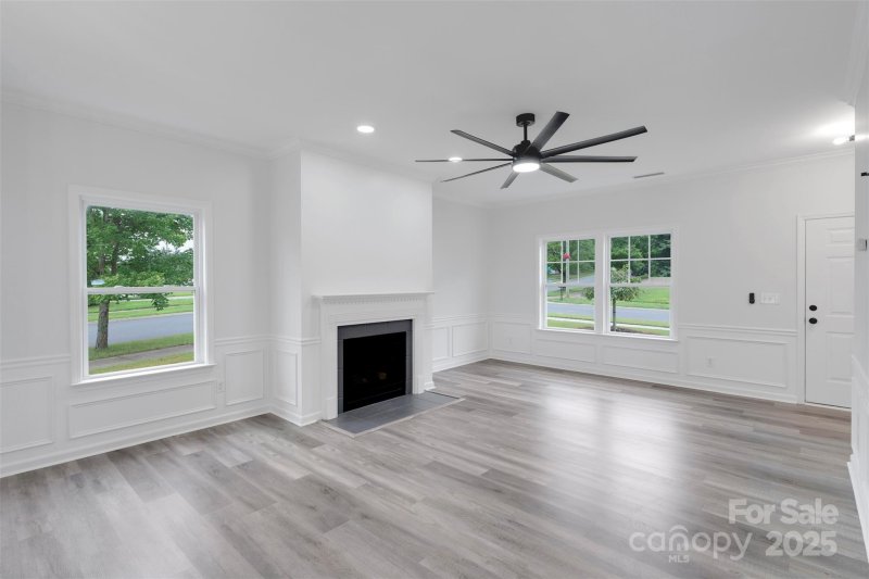 Property image 4 at 11235 Breezehill Lane, Charlotte, NC 28262