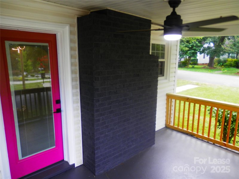 Property image 4 at 1416 Effingham Road, Charlotte, NC 28208