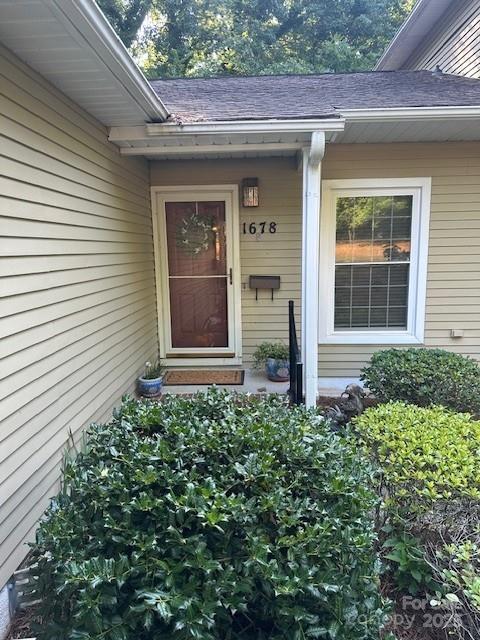 1678 Robins Nest Court