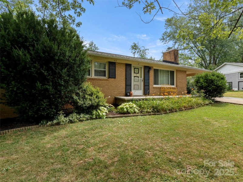 Property image 2 of 7 Morgan Boulevard in Mountain View, Arden, NC 28704