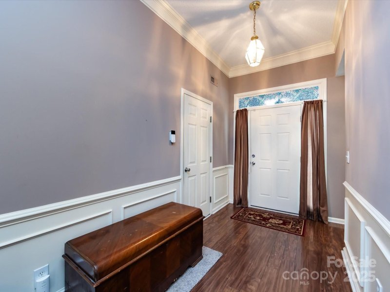 Property image 4 at 118 Long Creek Parkway, Charlotte, NC 28214