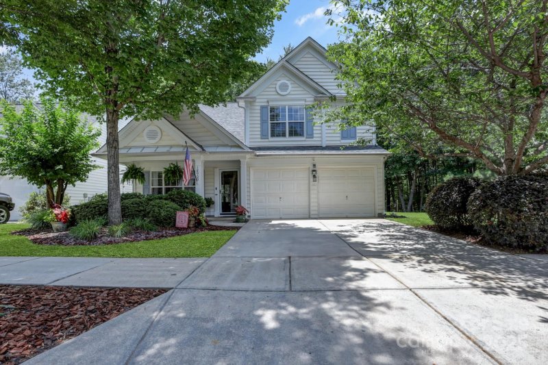 Property image 3 at 18909 Victoria Bay Drive, Cornelius, NC 28031