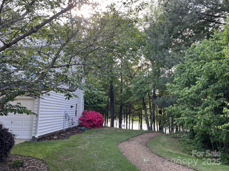 Property image 5 at 18909 Victoria Bay Drive, Cornelius, NC 28031