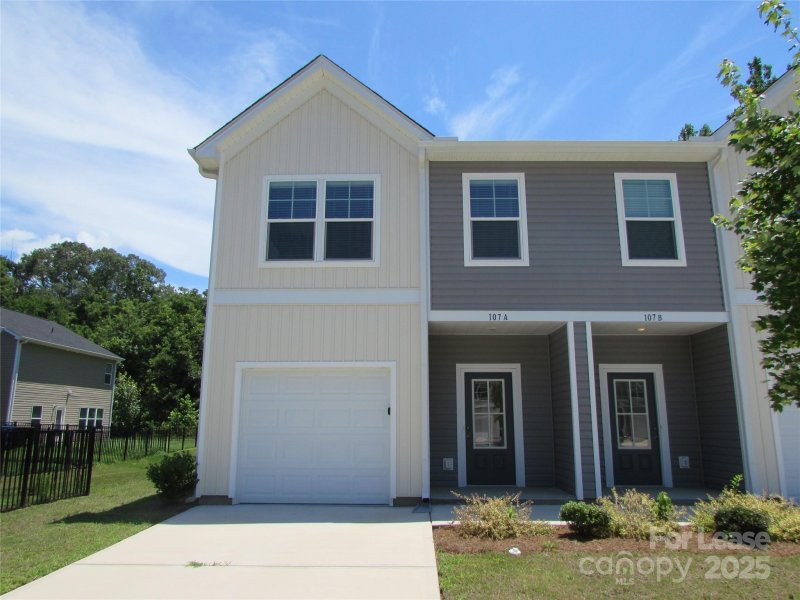 Fosters Glen, Mooresville Community