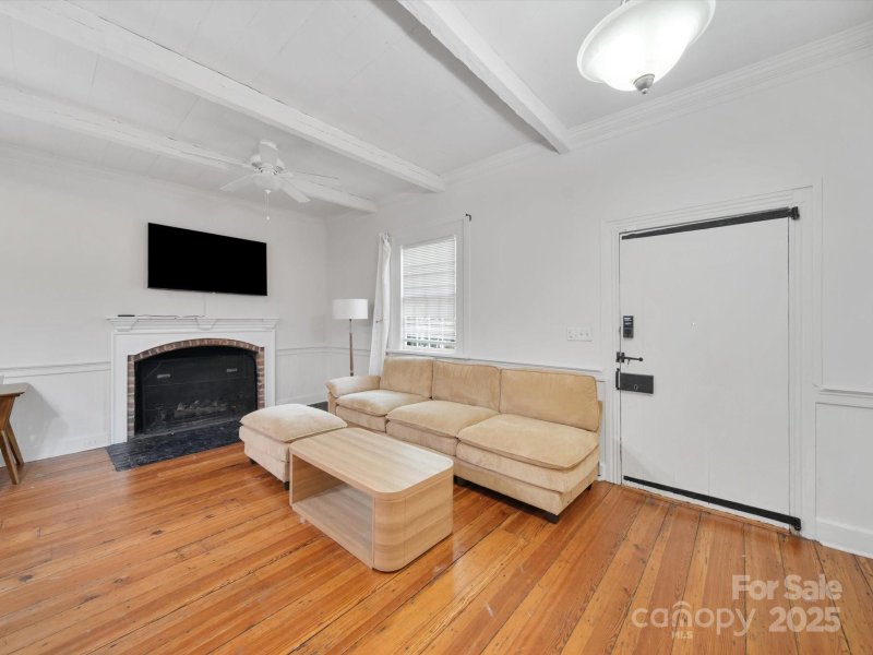 Property image 3 of 105 Edgewood Circle in Historic District, Concord, NC 28025